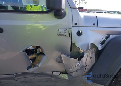 2018 Jeep Wrangler Unlimited Sport S 4X4 from USA, damaged, VIN 1C4HJXDG4JW157805